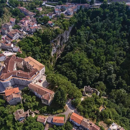 Дом отдыха Frki V Grimalda