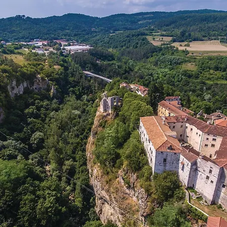 Frki V Holiday home Grimalda