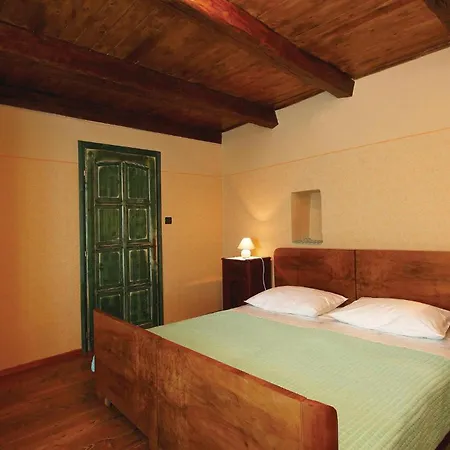 3 Bedroom Stunning In Frki *