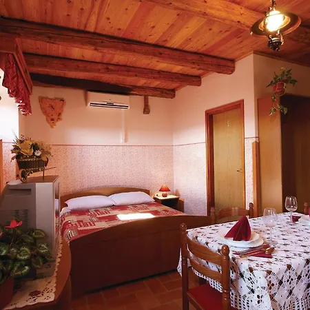 3 Bedroom Stunning In Frki *